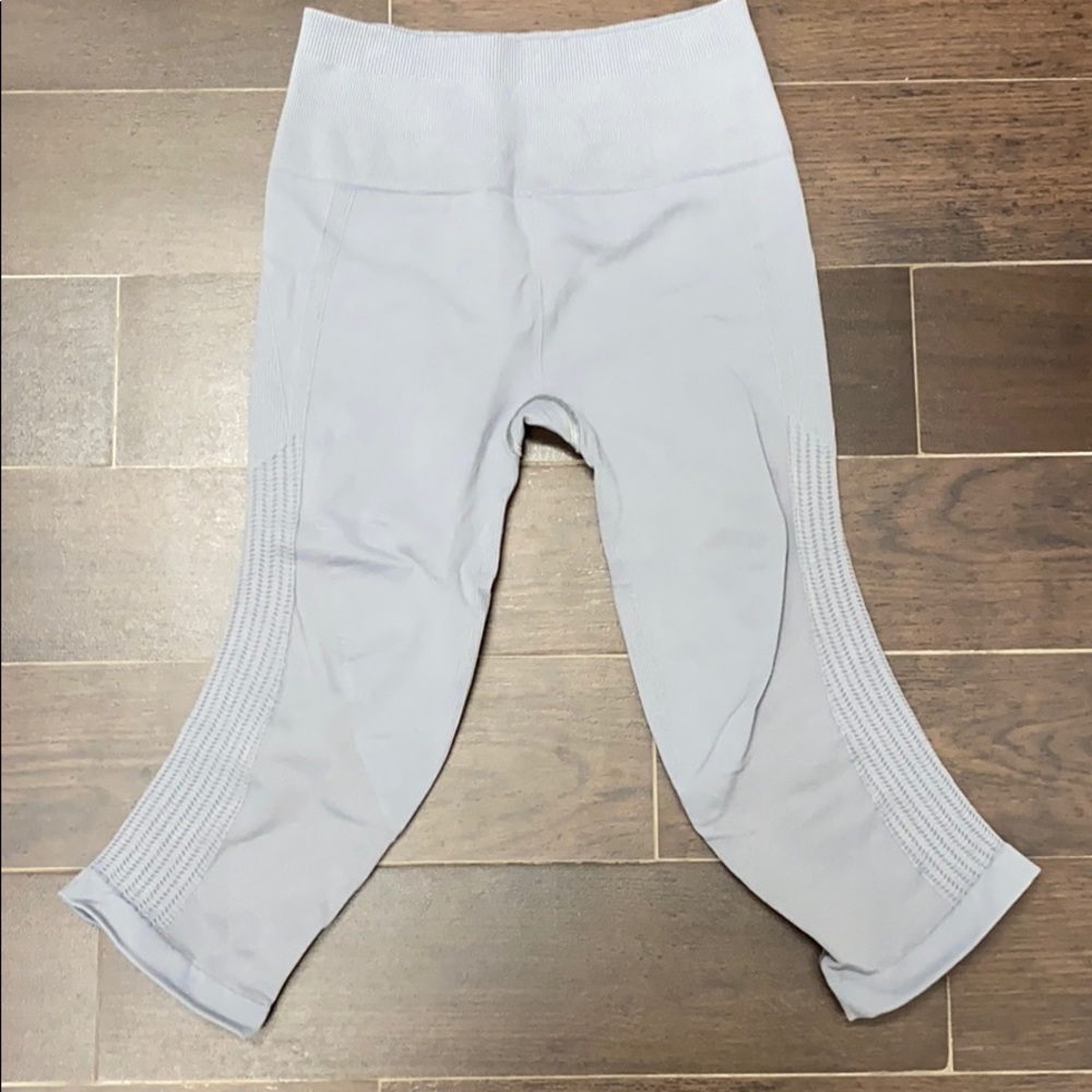 Lululemon cropped leggings